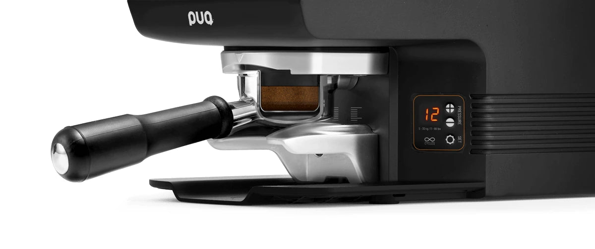 Puqpress M6 portafilter and tamping area detail